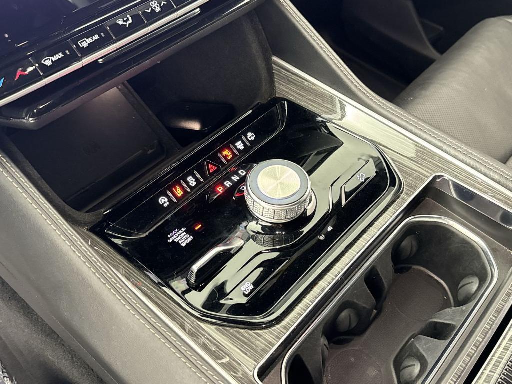 used 2022 Jeep Wagoneer car, priced at $39,301