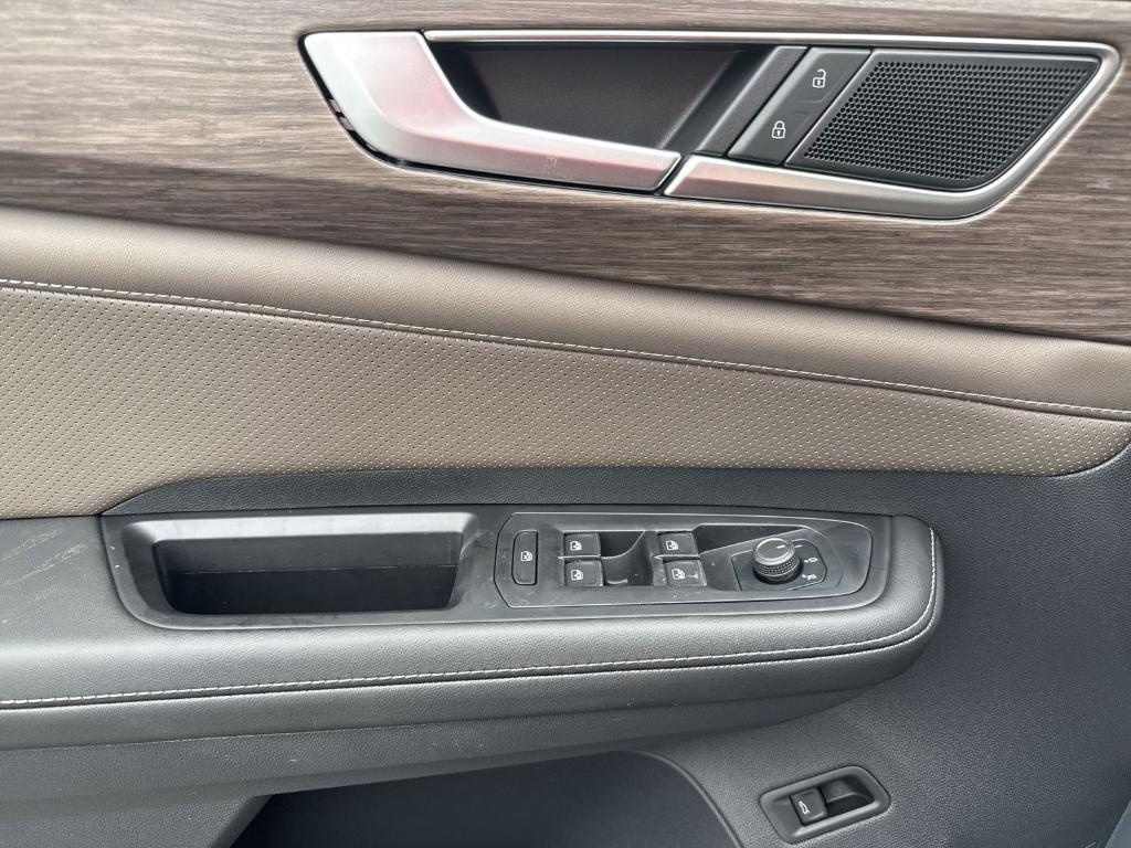 new 2025 Volkswagen Atlas car, priced at $46,411