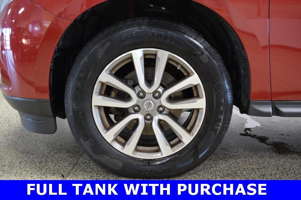 used 2016 Nissan Pathfinder car, priced at $10,595