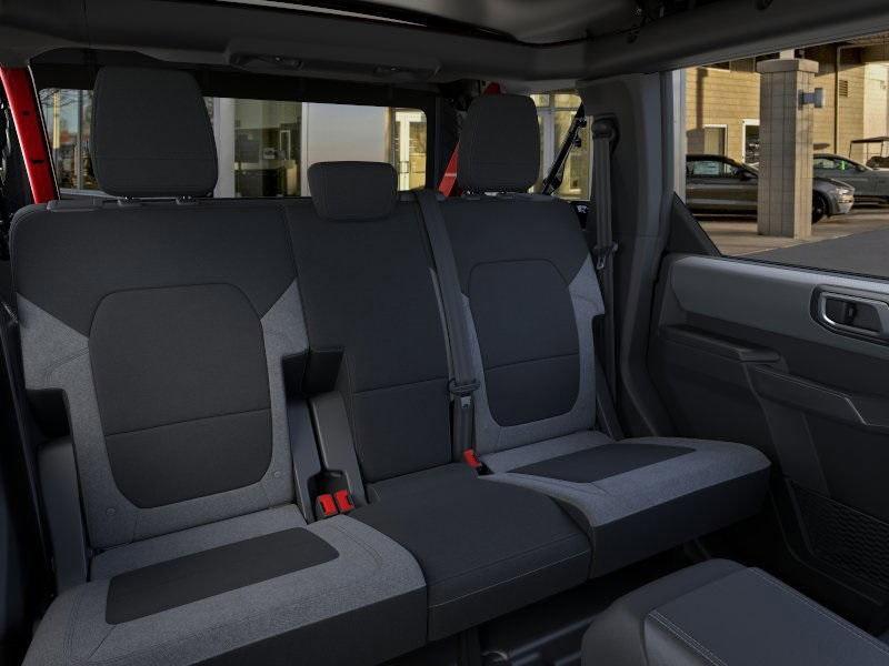 new 2025 Ford Bronco car, priced at $40,271