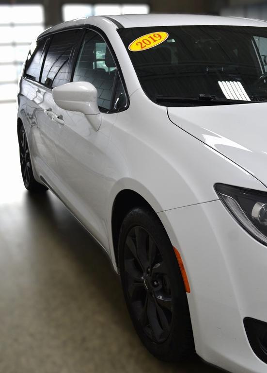 used 2019 Chrysler Pacifica car, priced at $14,995