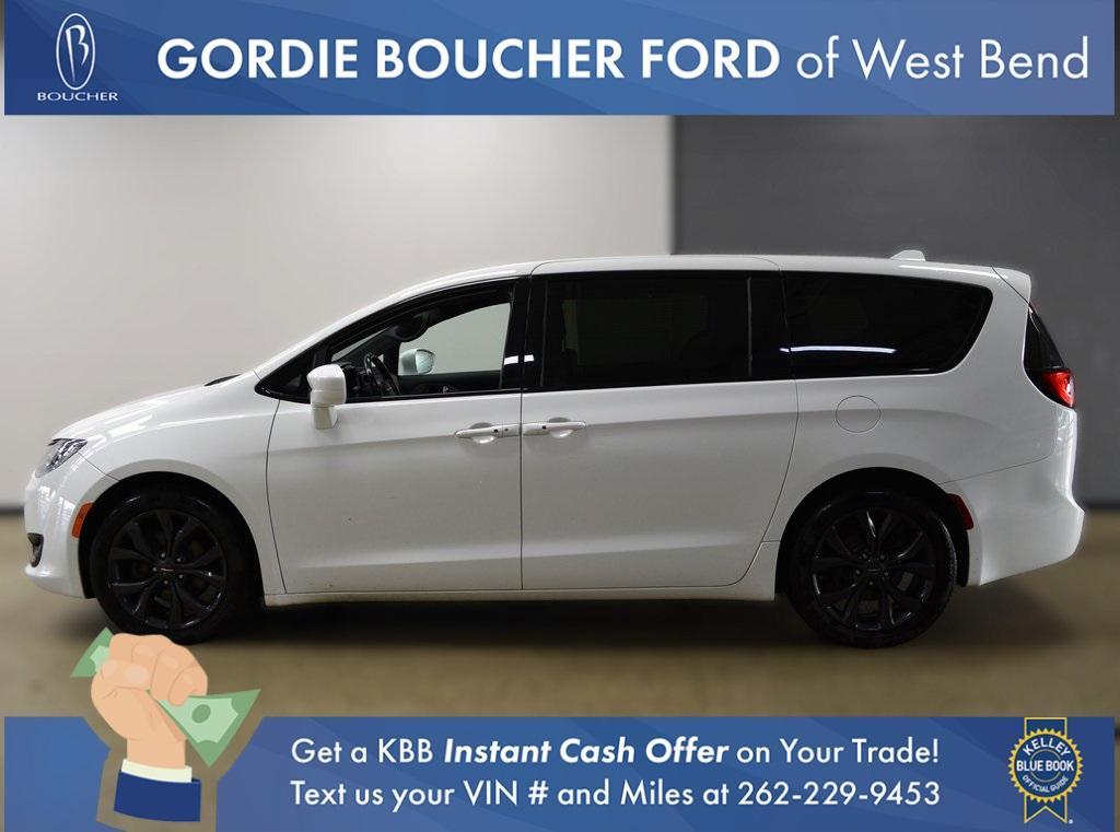 used 2019 Chrysler Pacifica car, priced at $14,995