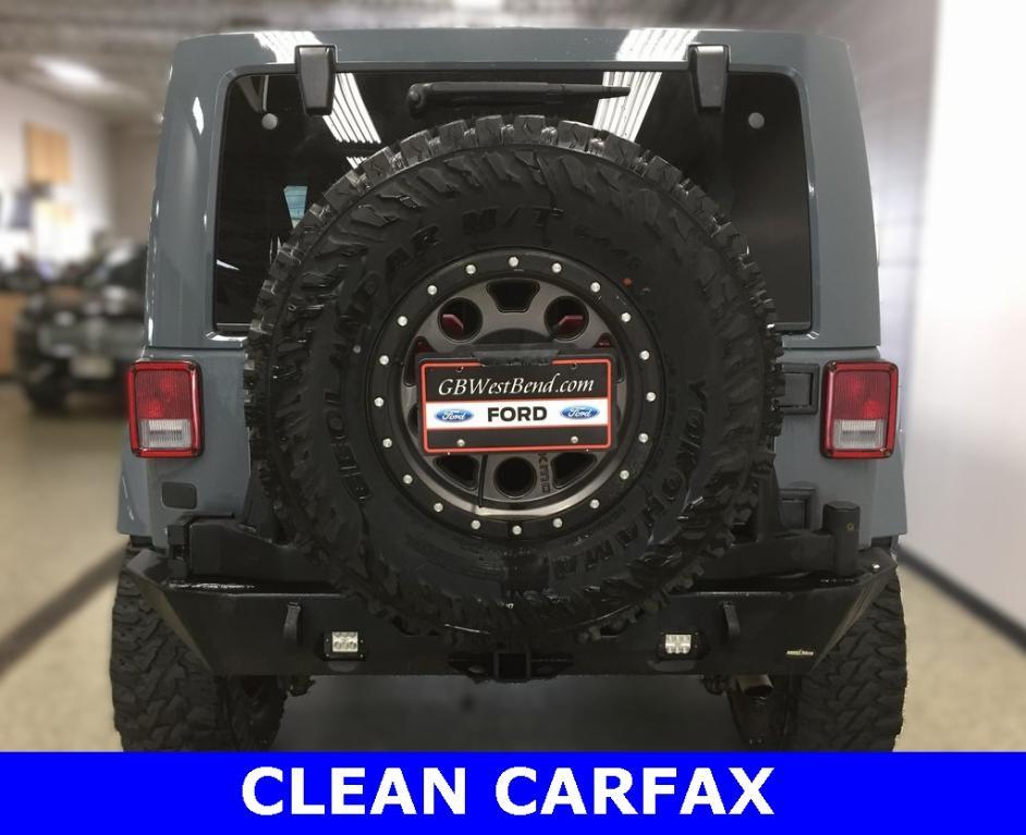 used 2015 Jeep Wrangler Unlimited car, priced at $23,495