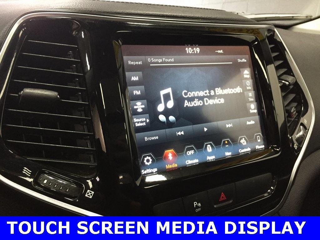 used 2019 Jeep Cherokee car