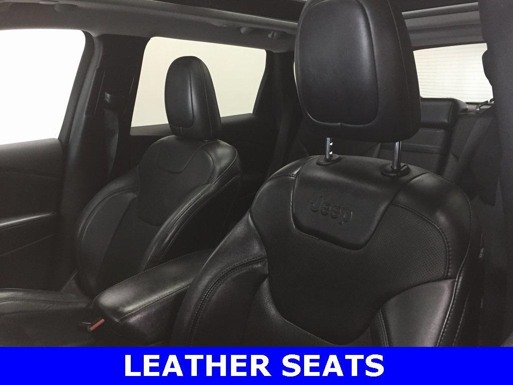 used 2019 Jeep Cherokee car