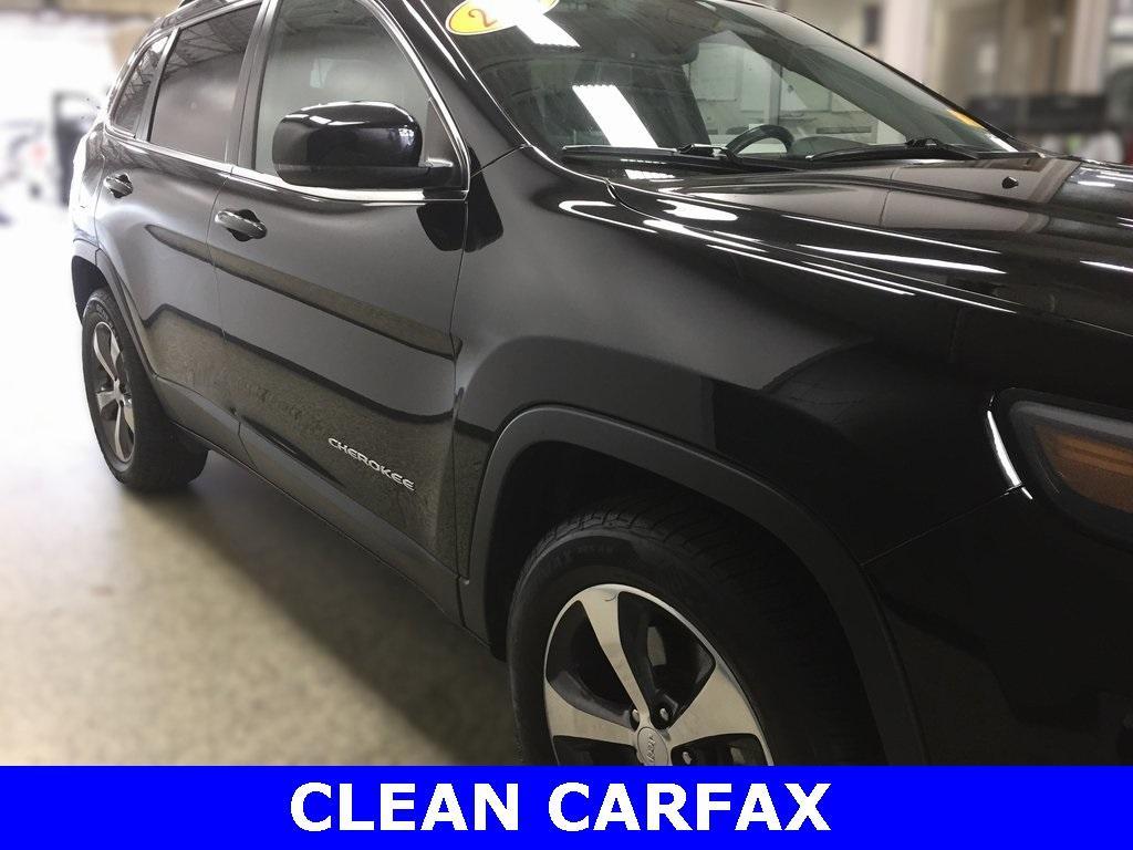 used 2019 Jeep Cherokee car