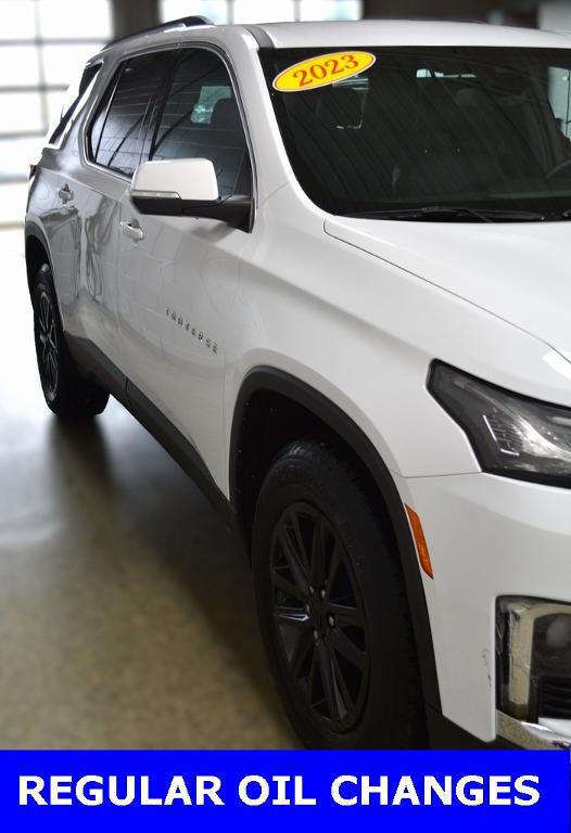 used 2023 Chevrolet Traverse car, priced at $32,495