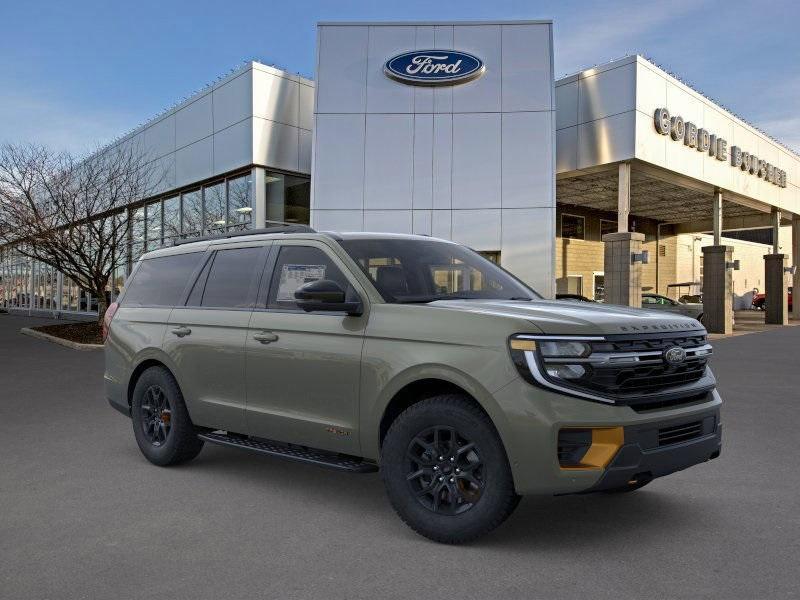 new 2025 Ford Expedition car, priced at $82,205