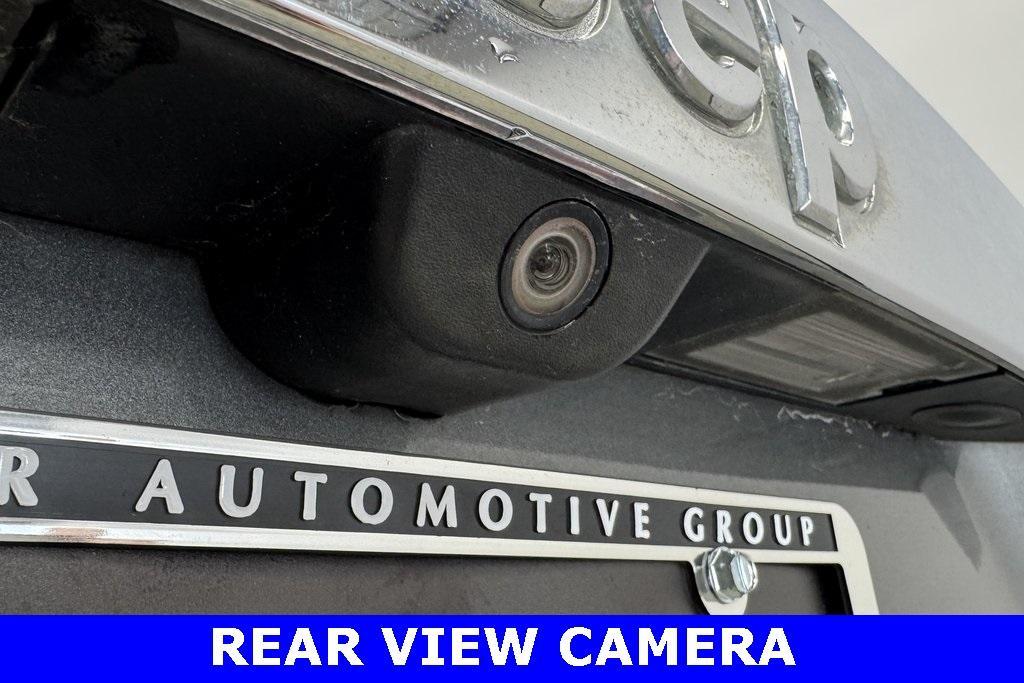 used 2013 Jeep Grand Cherokee car, priced at $11,995