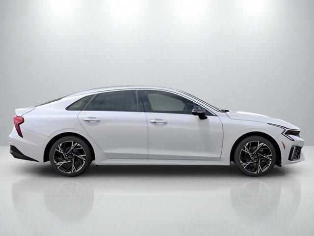 new 2025 Kia K5 car, priced at $30,008