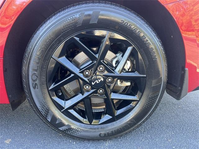 used 2025 Kia K5 car, priced at $22,891