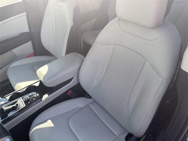 used 2025 Kia Sportage car, priced at $28,991