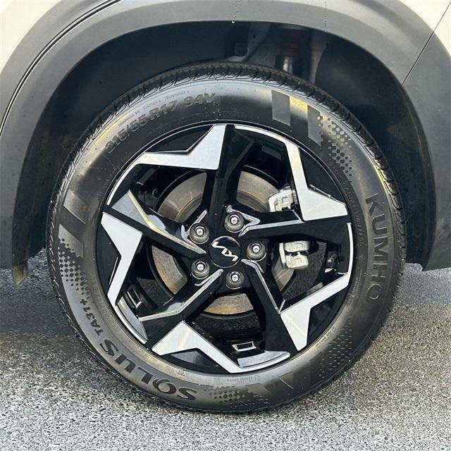 used 2025 Kia Seltos car, priced at $25,991