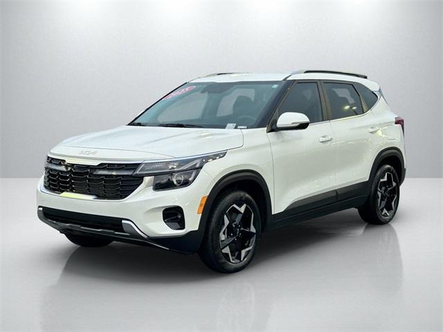 used 2025 Kia Seltos car, priced at $25,991