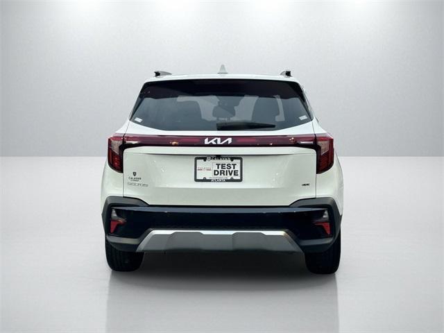 used 2025 Kia Seltos car, priced at $25,991