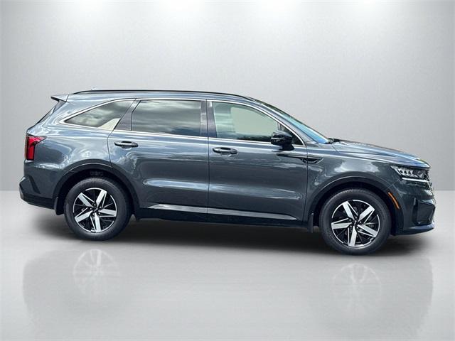 used 2022 Kia Sorento car, priced at $27,491