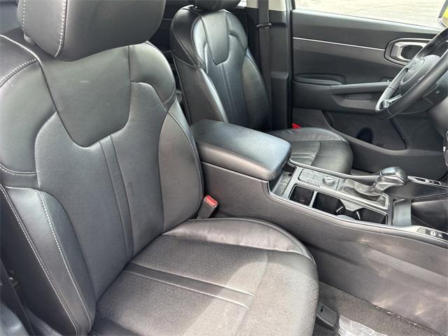 used 2022 Kia Sorento car, priced at $27,491