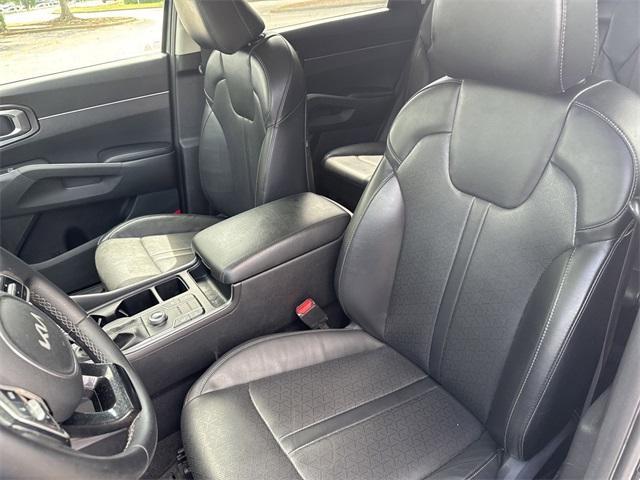 used 2022 Kia Sorento car, priced at $27,491