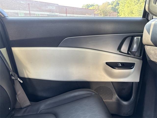 used 2023 Kia Carnival car, priced at $28,991