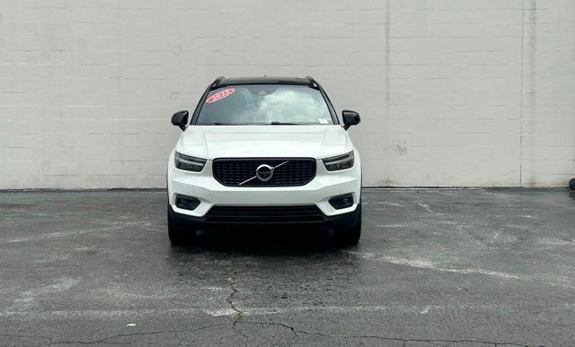 used 2022 Volvo XC40 car, priced at $28,990