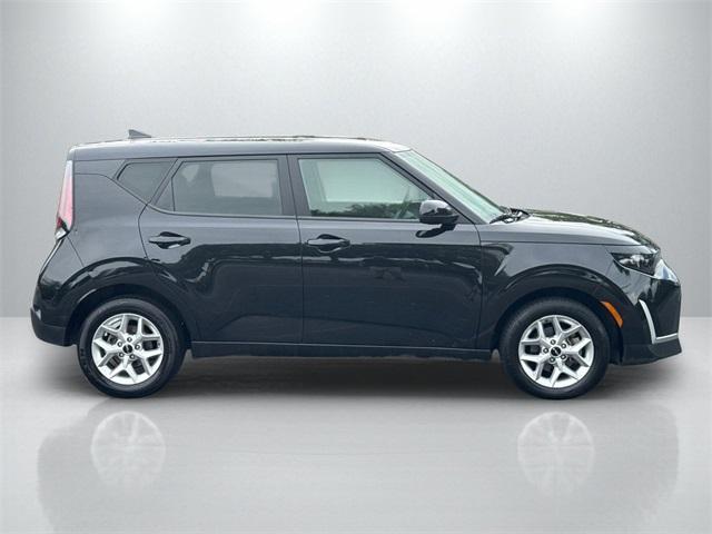 used 2023 Kia Soul car, priced at $17,491
