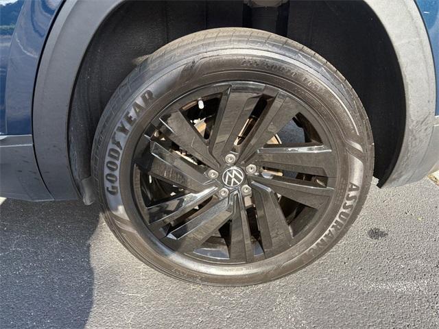 used 2022 Volkswagen Atlas Cross Sport car, priced at $25,325