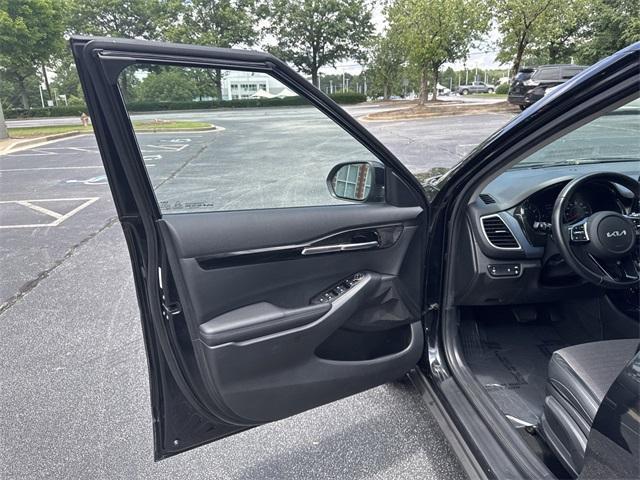 used 2023 Kia Seltos car, priced at $21,881