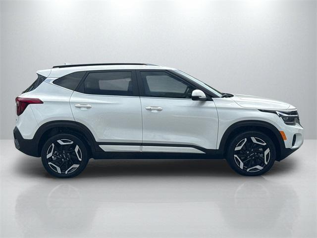 used 2025 Kia Seltos car, priced at $27,842