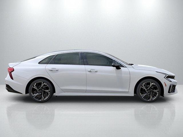 new 2025 Kia K5 car, priced at $30,008