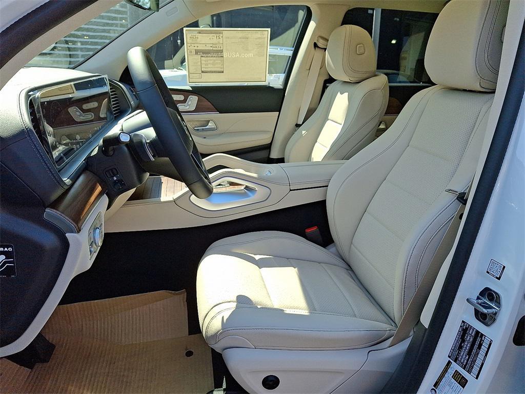 new 2026 Mercedes-Benz GLS 450 car, priced at $92,330