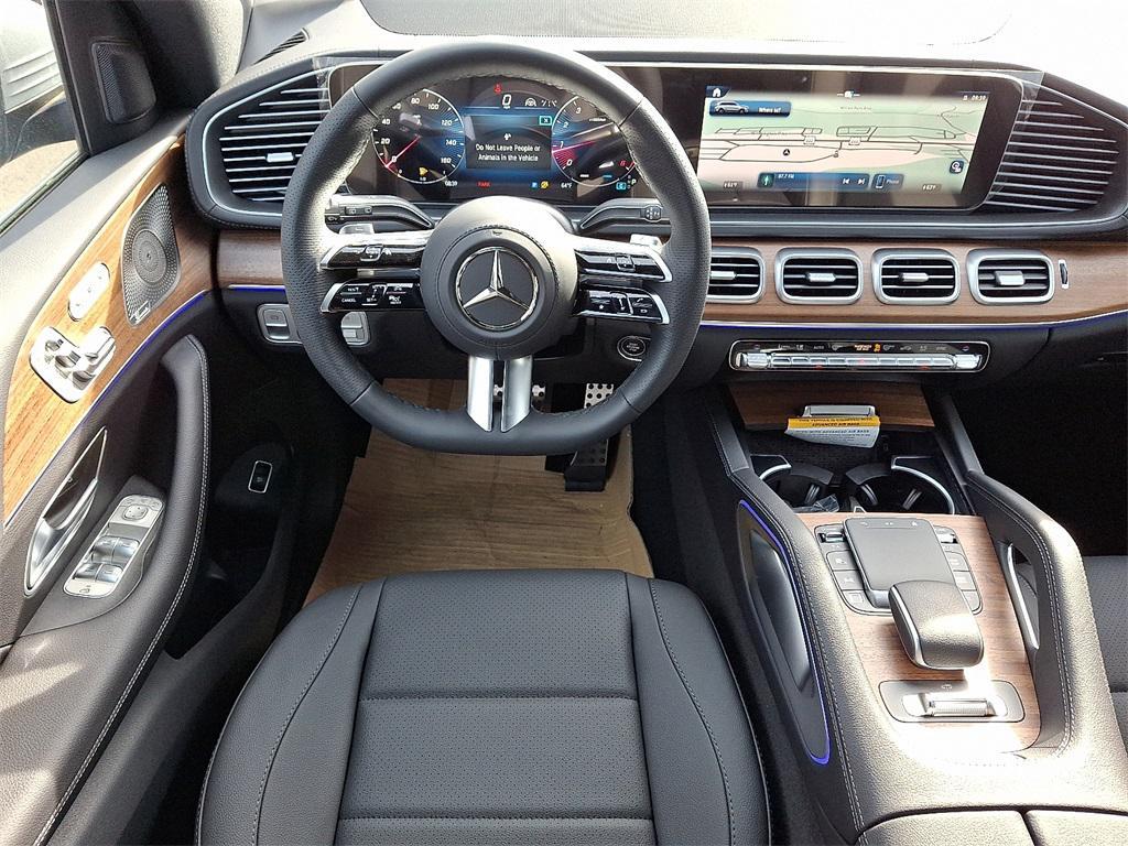 new 2025 Mercedes-Benz GLS 450 car, priced at $95,365