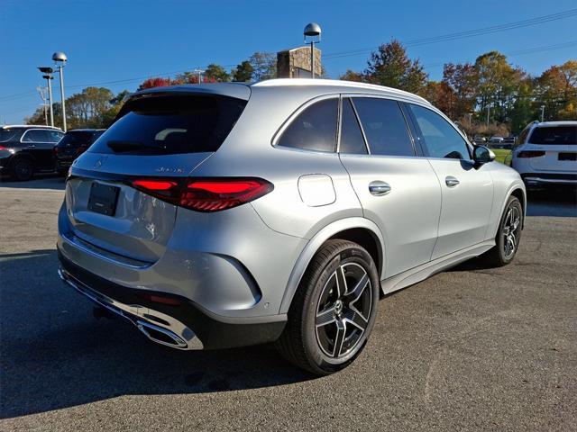 new 2025 Mercedes-Benz GLC 300 car, priced at $62,170