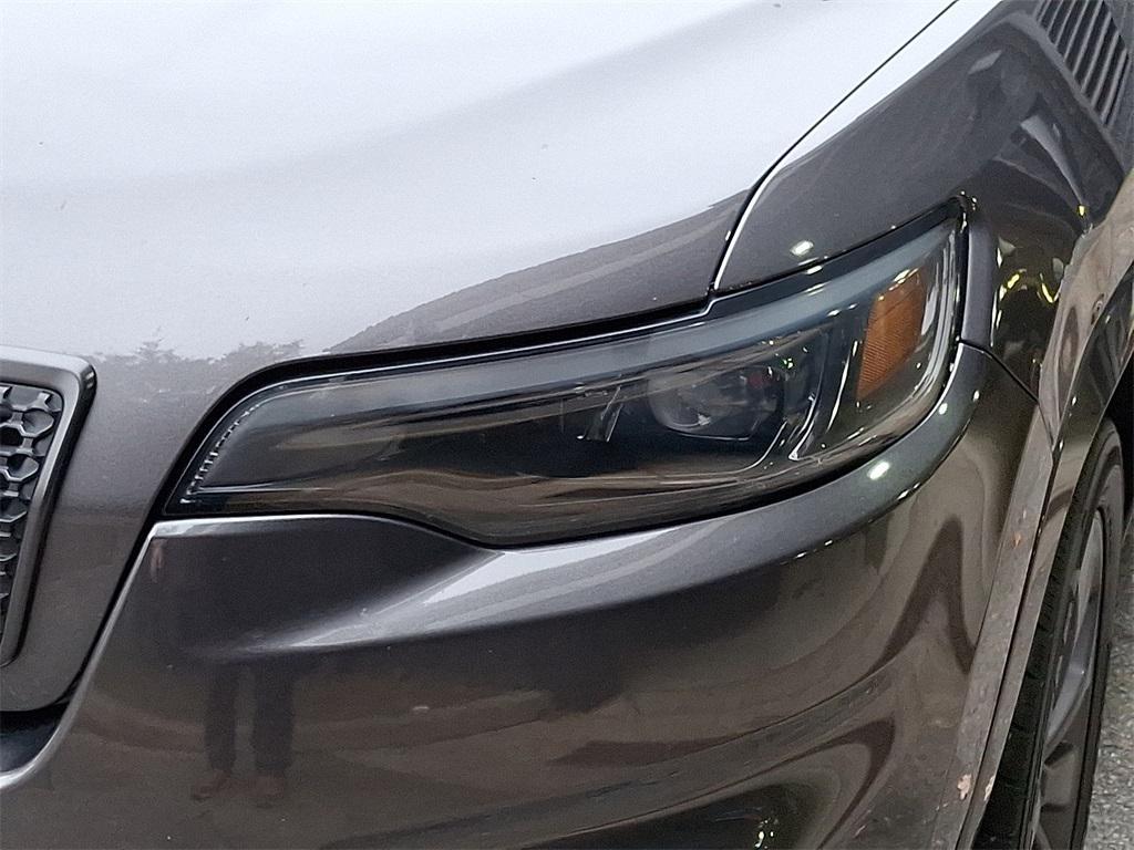 used 2019 Jeep Cherokee car, priced at $18,981