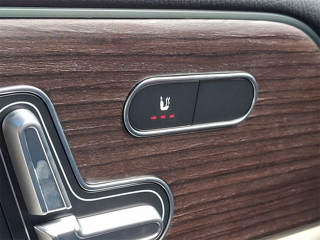 new 2026 Mercedes-Benz GLB 250 car, priced at $55,090