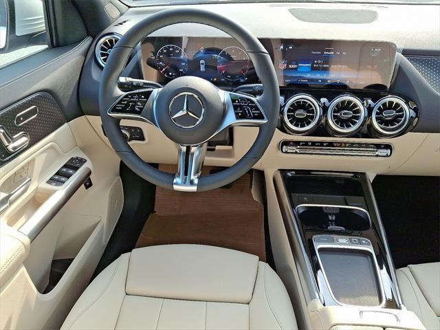new 2025 Mercedes-Benz GLA 250 car, priced at $48,495