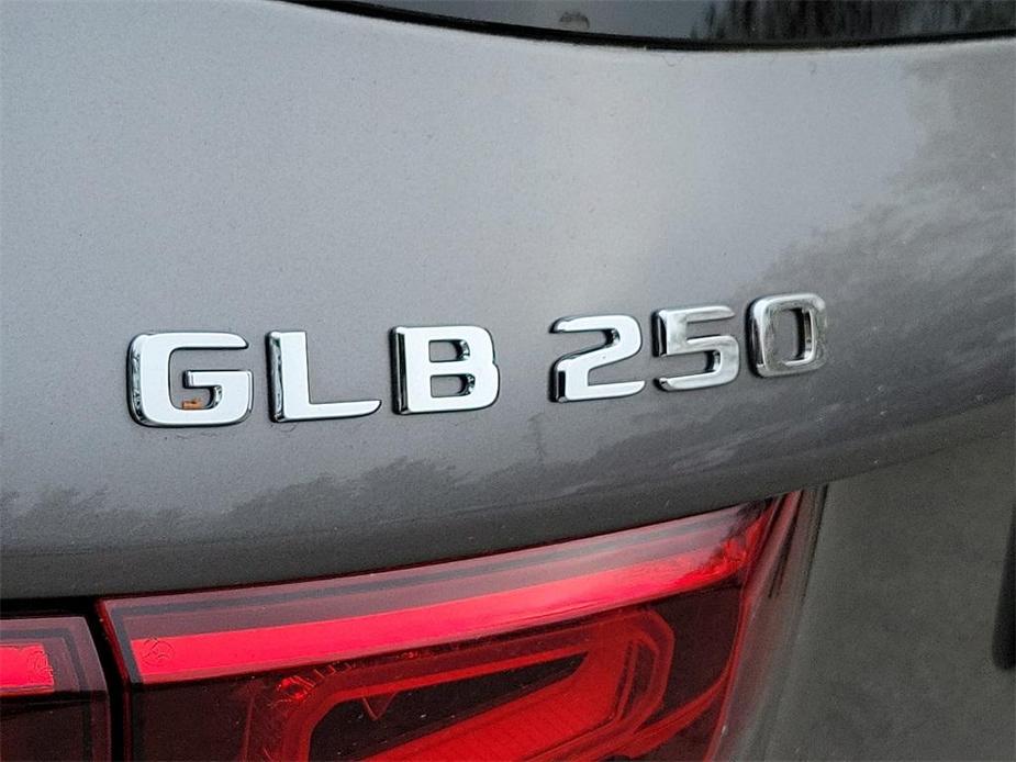 new 2023 Mercedes-Benz GLB 250 car, priced at $50,960