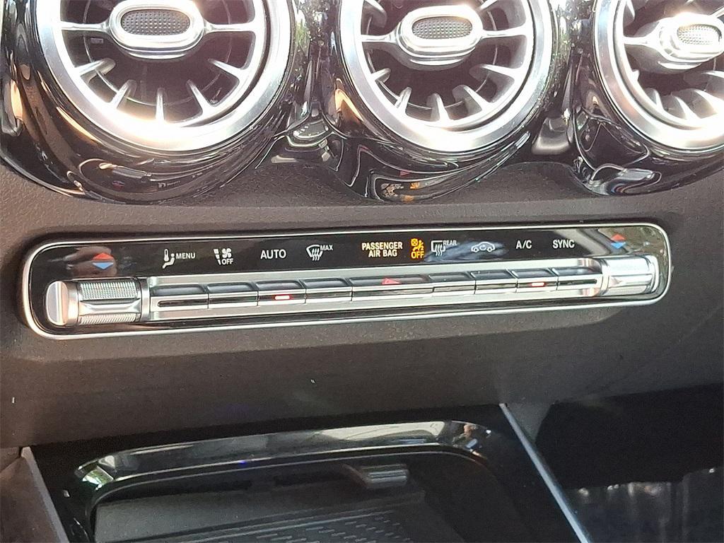 used 2021 Mercedes-Benz GLB 250 car, priced at $28,981