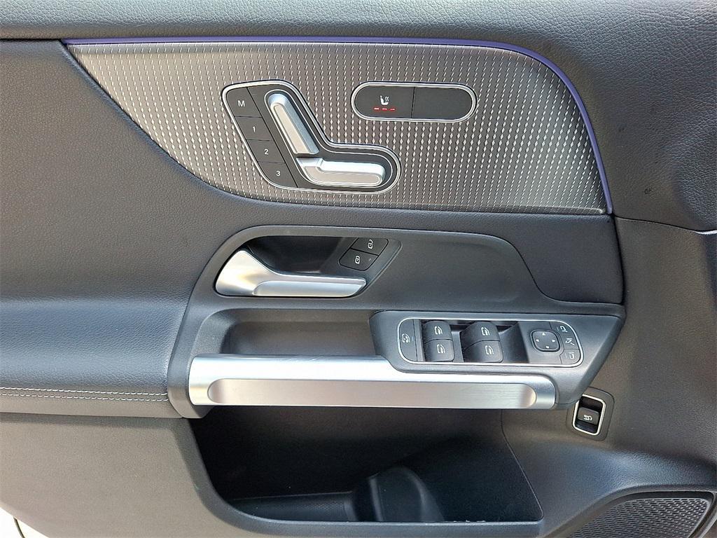 used 2021 Mercedes-Benz GLB 250 car, priced at $28,981