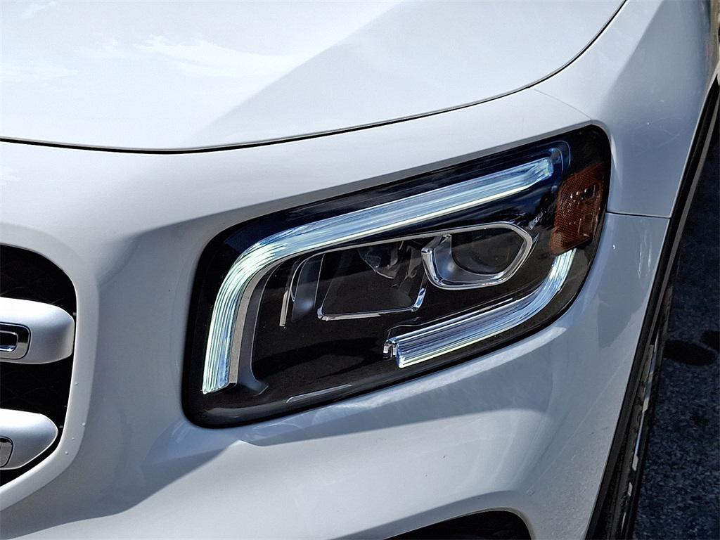 used 2021 Mercedes-Benz GLB 250 car, priced at $28,981