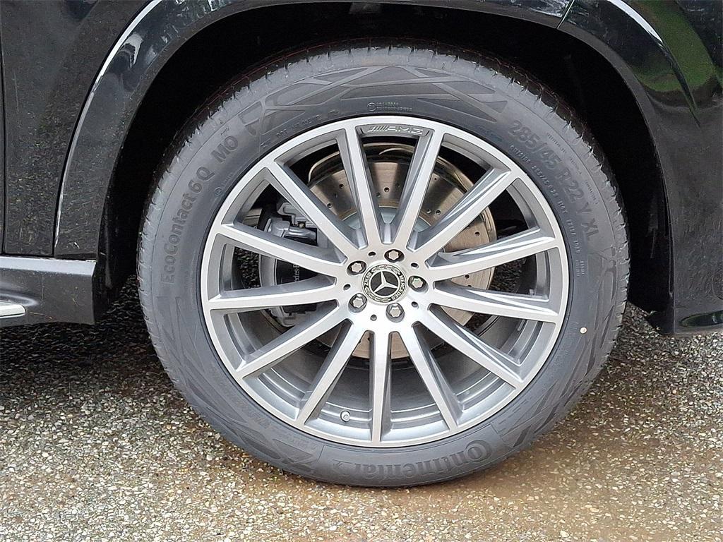 new 2025 Mercedes-Benz GLS 580 car, priced at $120,950