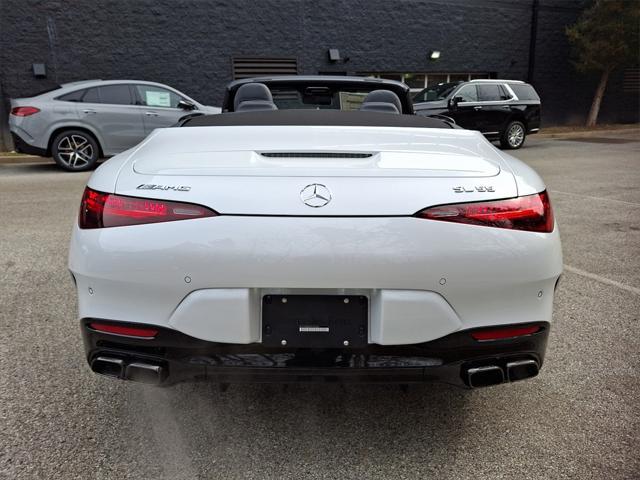 new 2025 Mercedes-Benz AMG SL 55 car, priced at $162,170