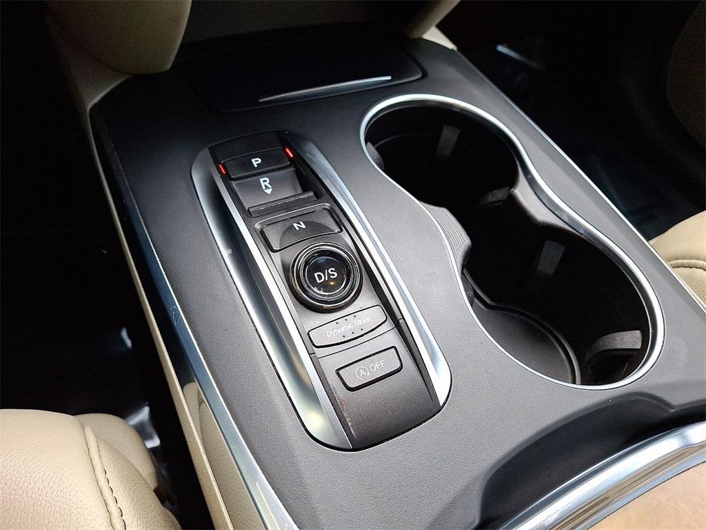 used 2020 Acura MDX car, priced at $22,781