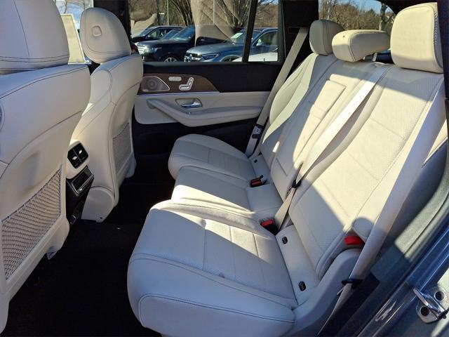 new 2025 Mercedes-Benz GLS 450 car, priced at $92,730