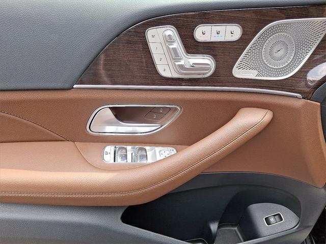 new 2025 Mercedes-Benz GLS 450 car, priced at $94,855