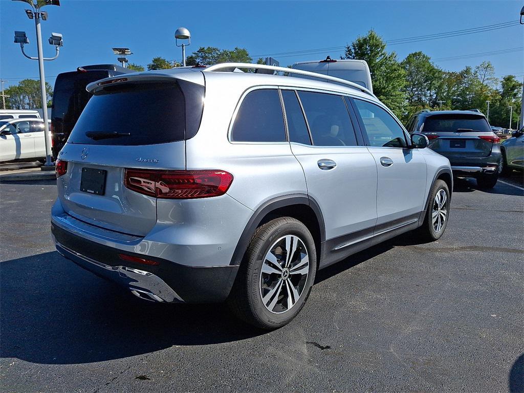 new 2026 Mercedes-Benz GLB 250 car, priced at $53,440