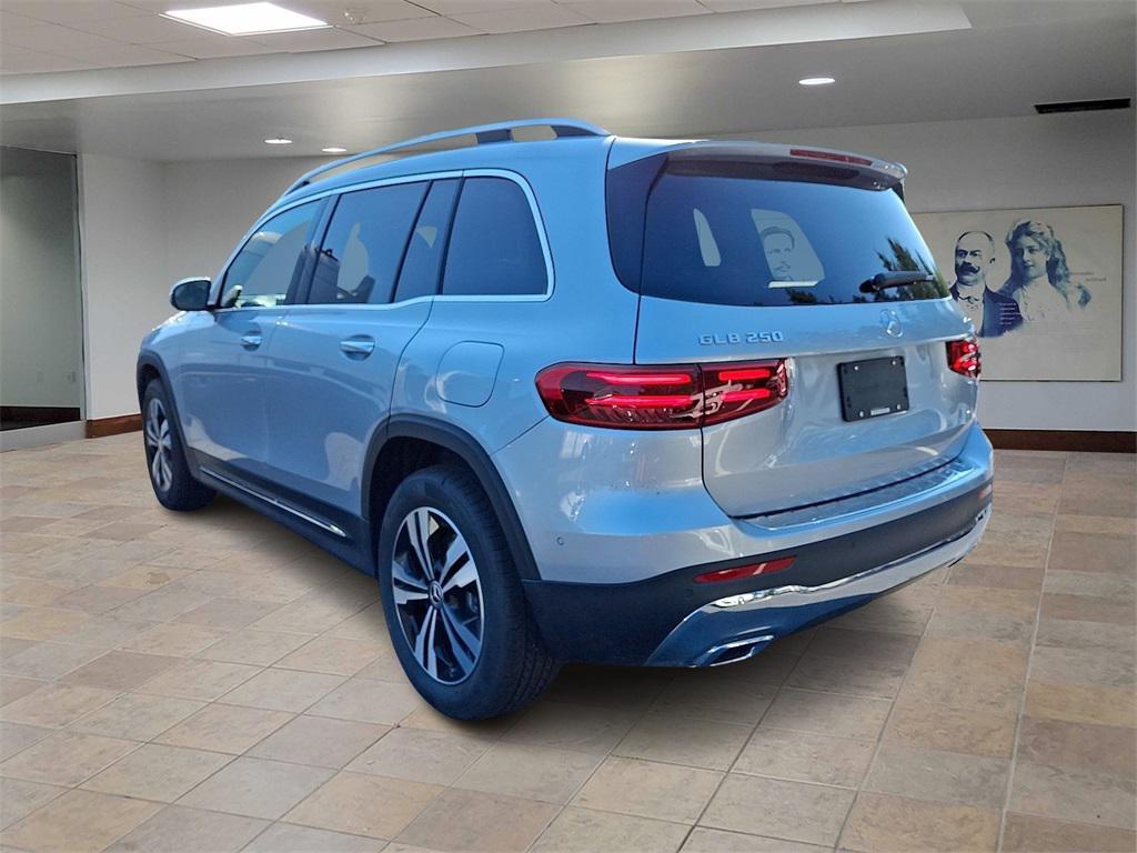 new 2026 Mercedes-Benz GLB 250 car, priced at $53,440