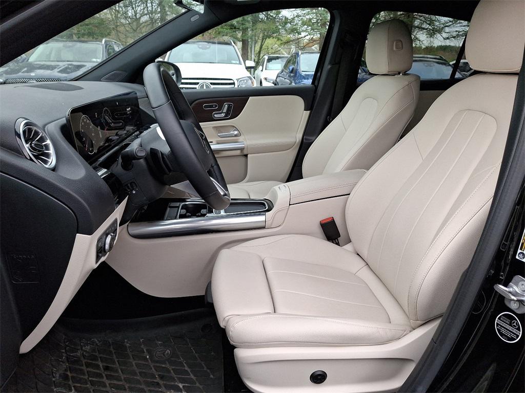 used 2025 Mercedes-Benz GLA 250 car, priced at $43,981