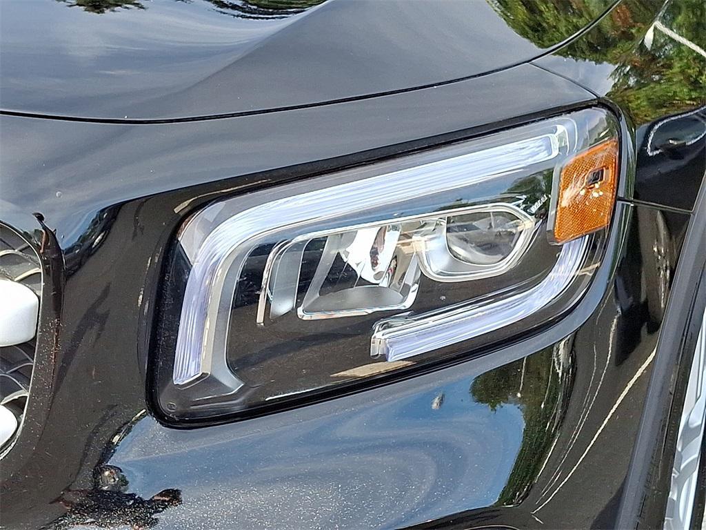 used 2021 Mercedes-Benz GLB 250 car, priced at $25,981