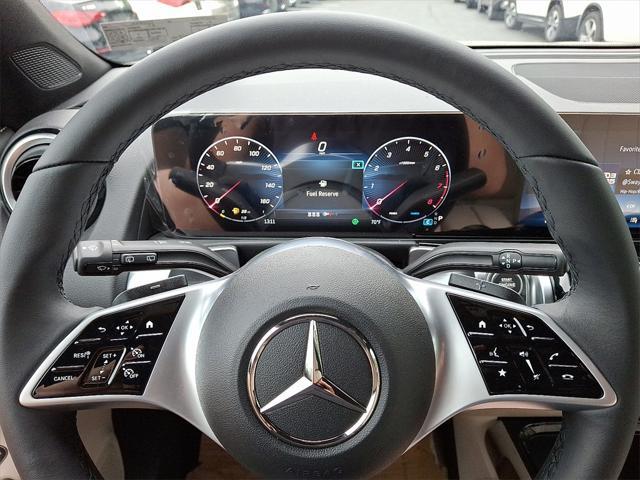 new 2025 Mercedes-Benz GLB 250 car, priced at $46,550