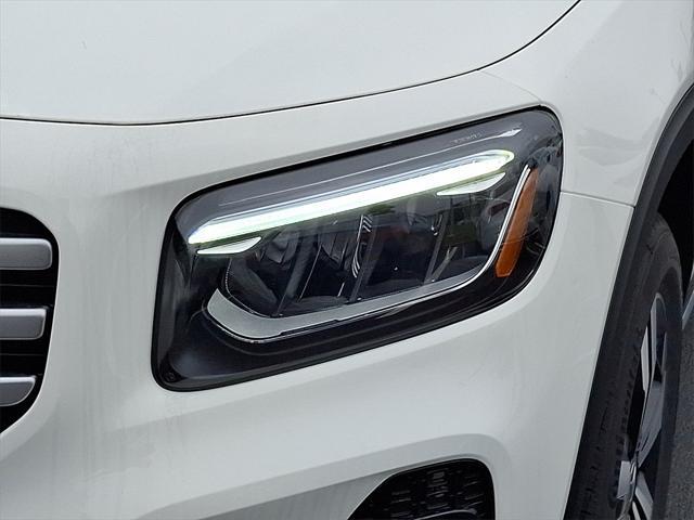 new 2025 Mercedes-Benz GLB 250 car, priced at $46,550